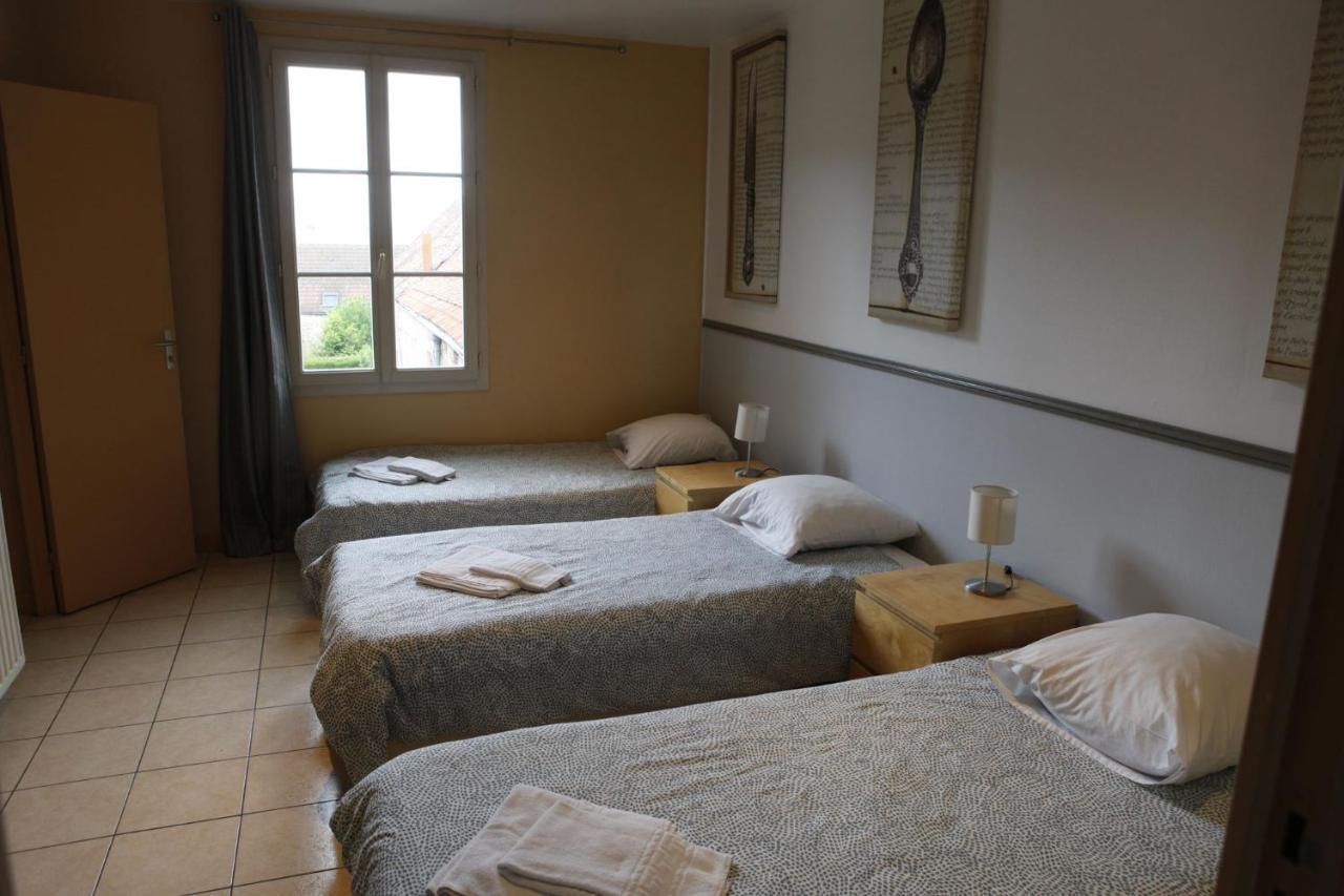 Auberge Du Cheval Blanc Avallon Eksteriør bilde